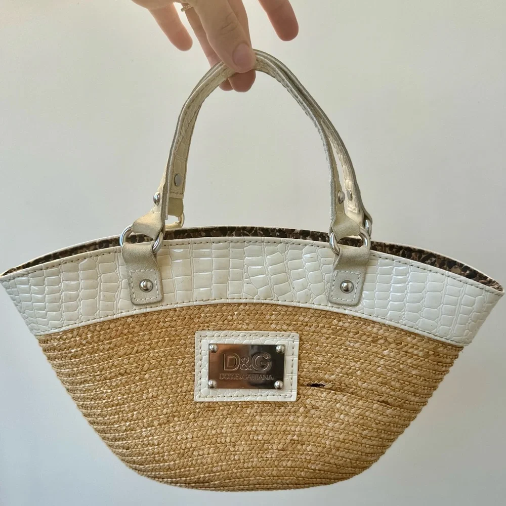 RARE DOLCE & GABBANA BASKET TOTE - Picture 3 of 7